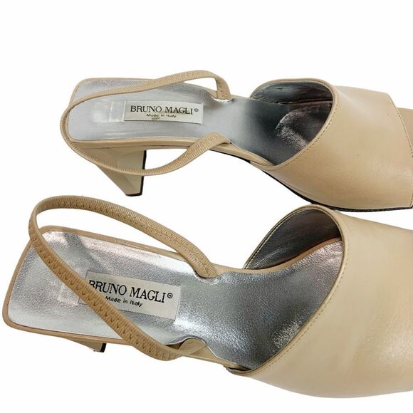 Excellent Bruno Magli Tam Leather Slingback Heel Sandal Size 7 - Picture 4 of 11